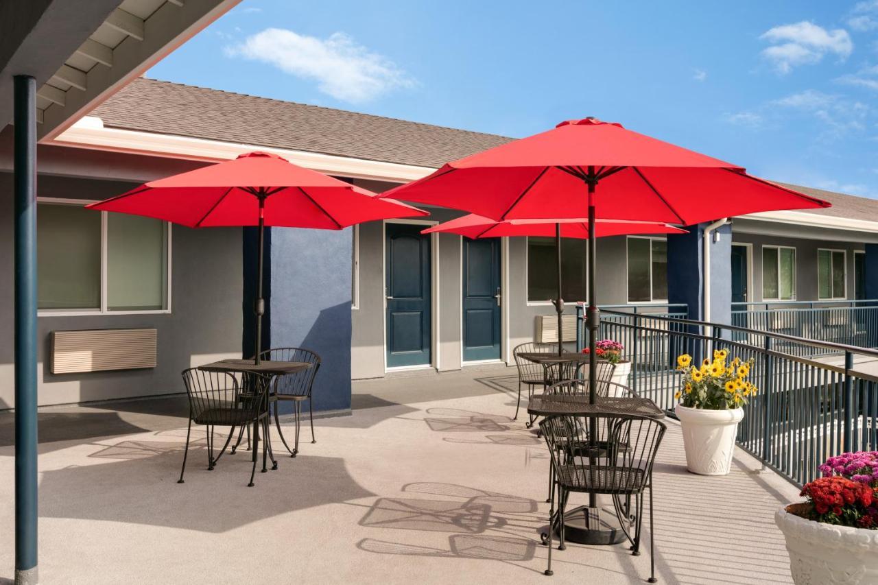 Torch Lite At The Boardwalk Motel 2*